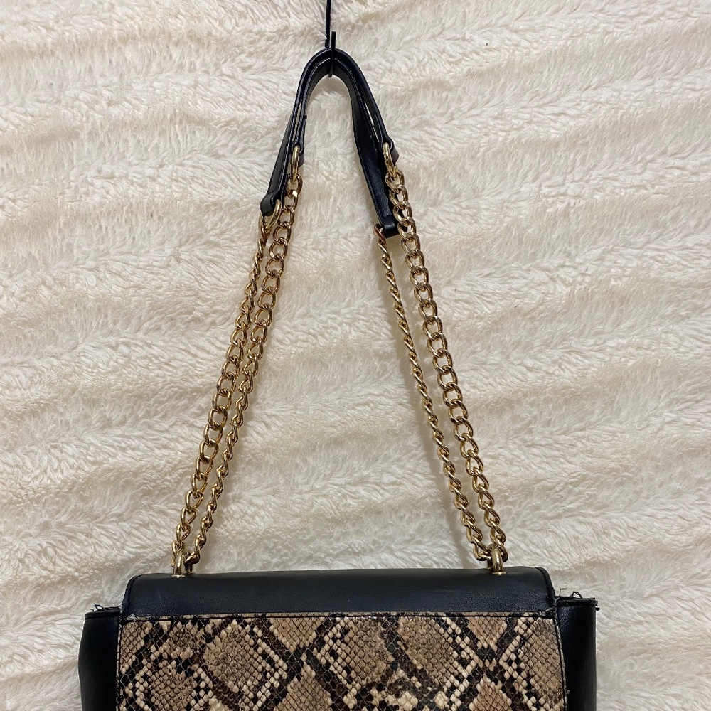 Nine West Convertible Strap Crossbody Purse in Snake Print - Picture 3 of 8